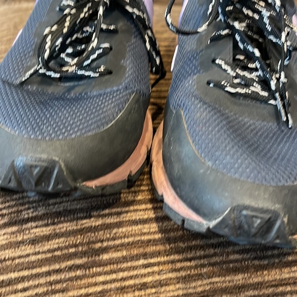 Veja
Dekkan Shoes - Picture 5 of 10